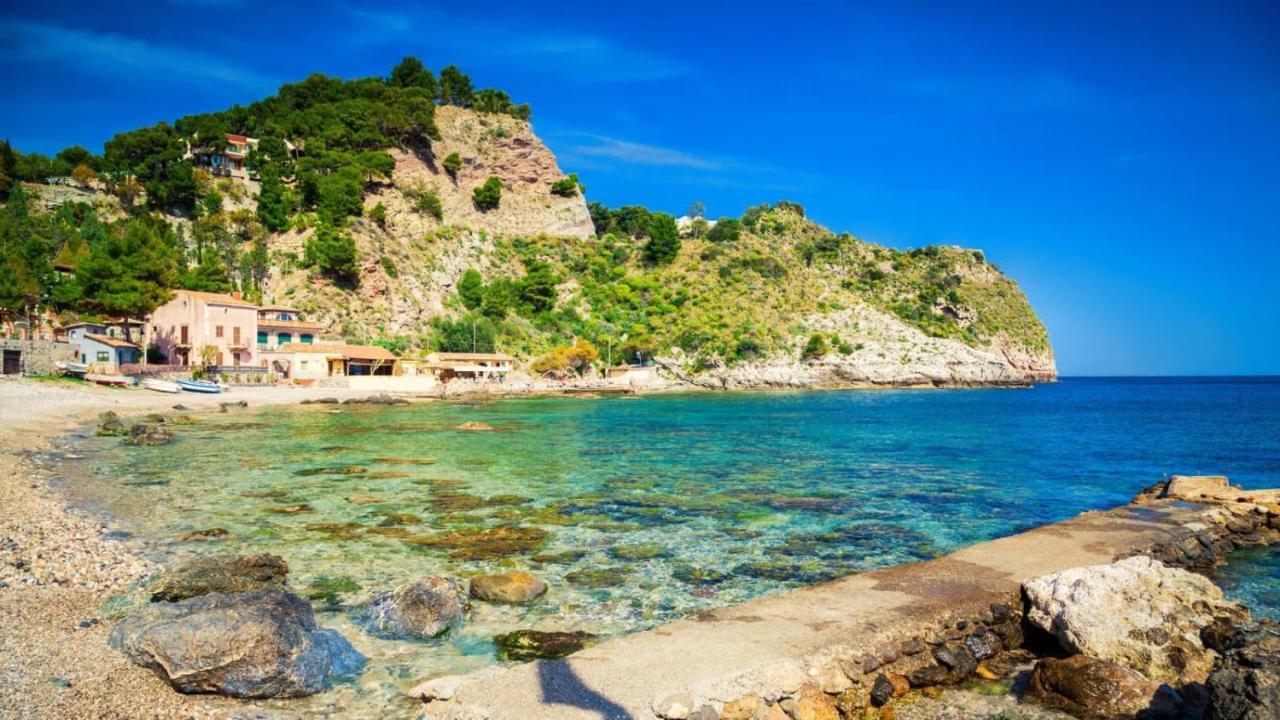 Greek Theater - Sea View Apartment Таормина Екстериор снимка